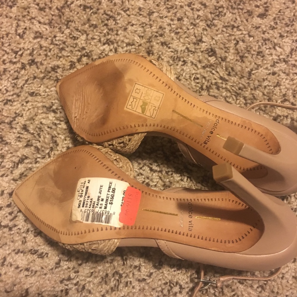 Shoes - Picture 4 of 4